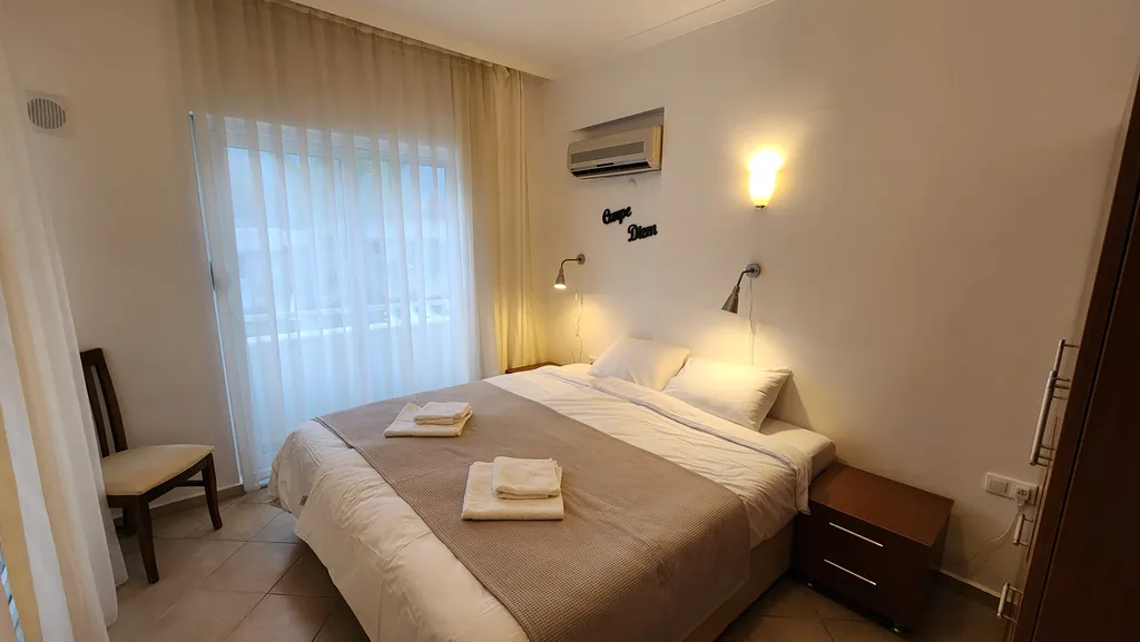 Двухкомнатные апартаменты в Гейнюке