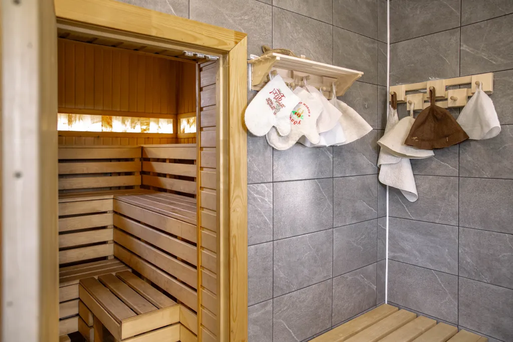 Двухэтажный коттедж с баней