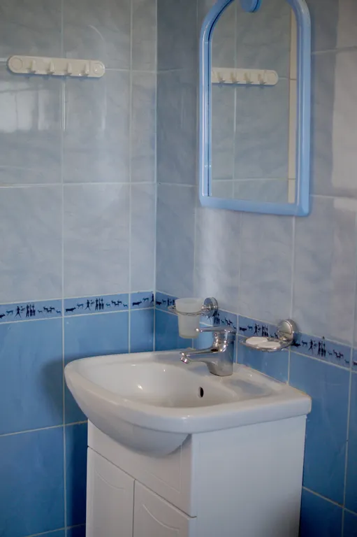 Двухкомнатный номер для большой семьи или дружной компании удобства