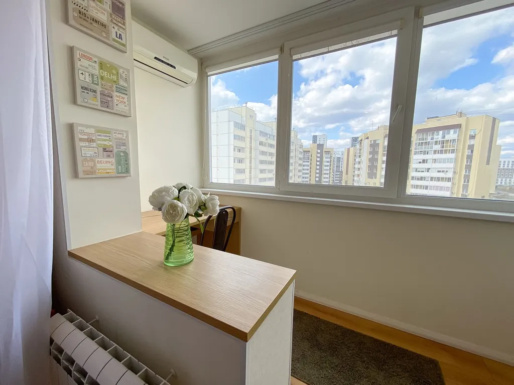 Просторная двушка с тёплой лоджией рядом с Александровским парком