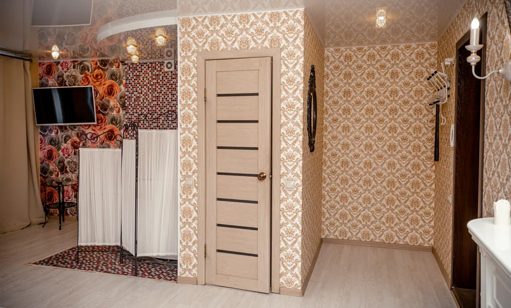 Люкс с огромной кроватью, джакузи и камином