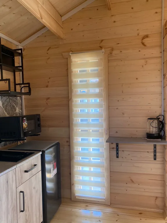 Домик на берегу Камского моря