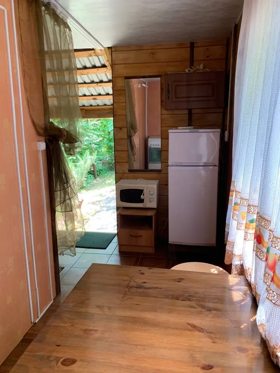 Отдельный домик на 2-4 человек в лесной зоне