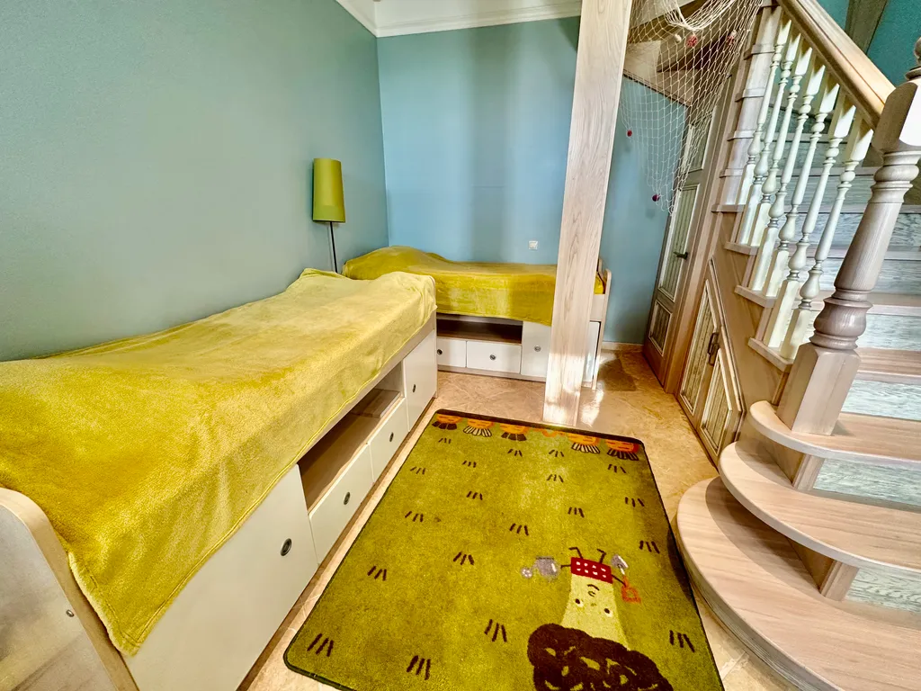 Квартира с панорамным видом на море