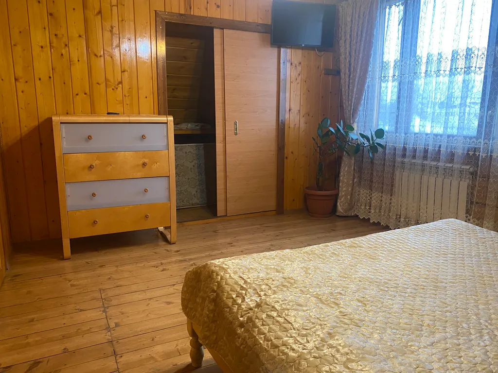 Коттедж Дом бревенчатый с баней — Москва