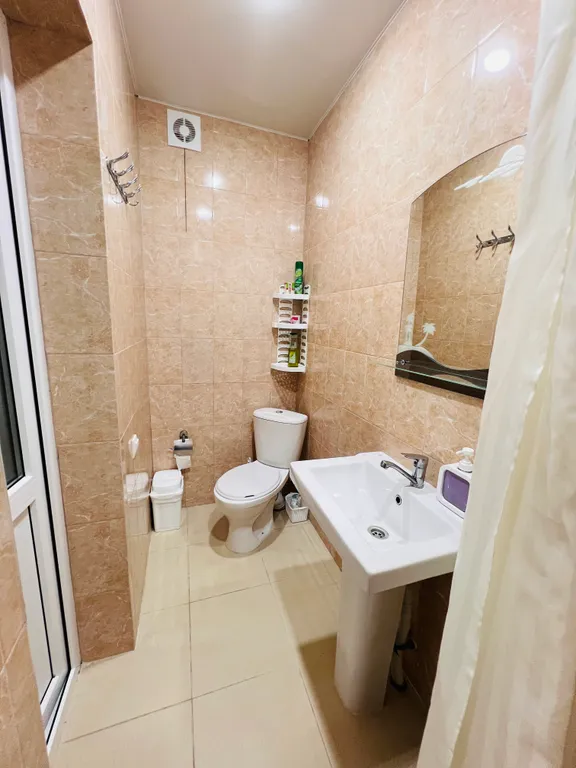 Домик с красивым двором