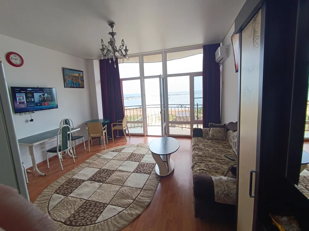 2-комнатная квартира в отеле с видом на море