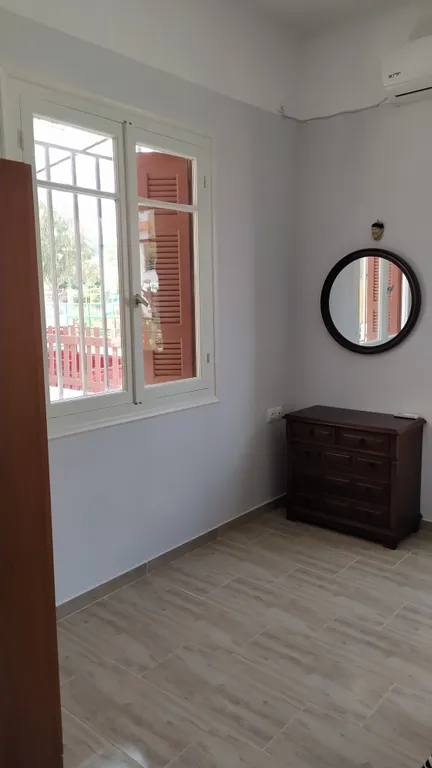 Дом у соснового парка и моря