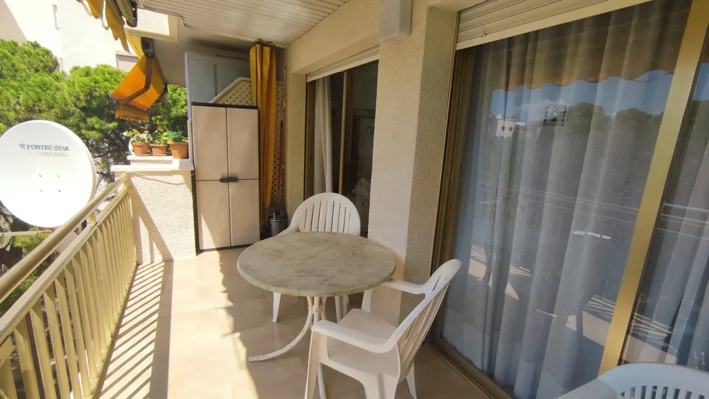 Apartsalou Penedes