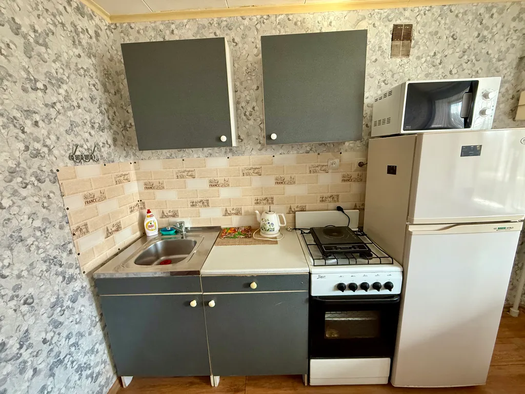 Квартира рядом с кафе Домино