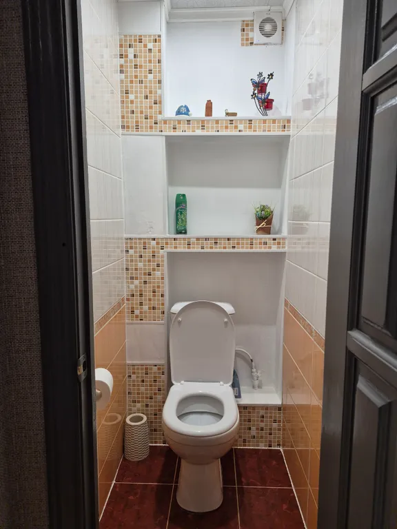 Чистая 2 комнатная квартира 63кв.м.