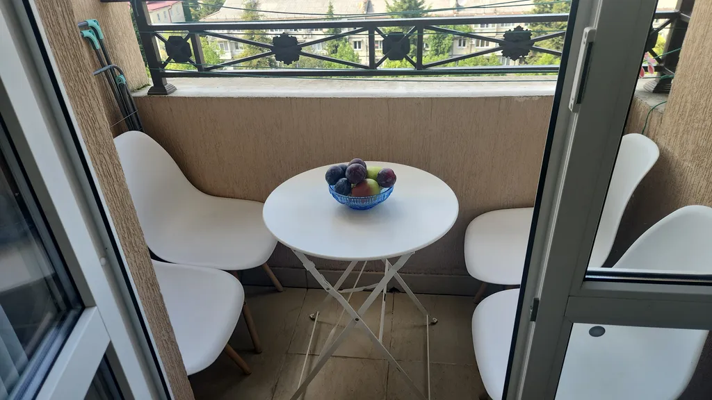 Уютная студия с балконом