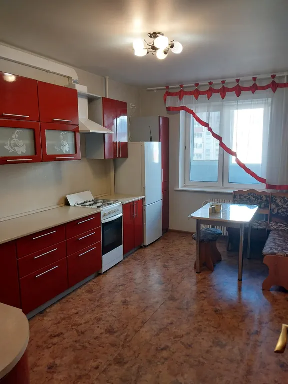 Квартира недалеко от АкваРио и Онкодиспансера — аренда посуточно в Омск