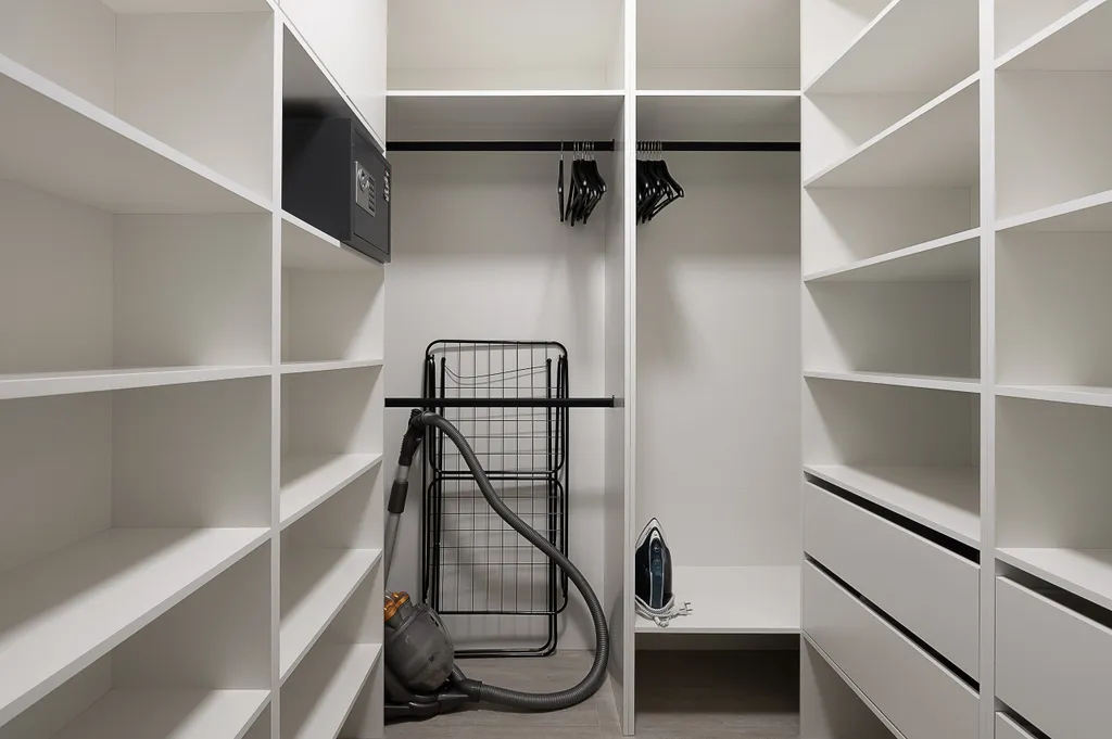 Двухкомнатный Lux с одной спальней