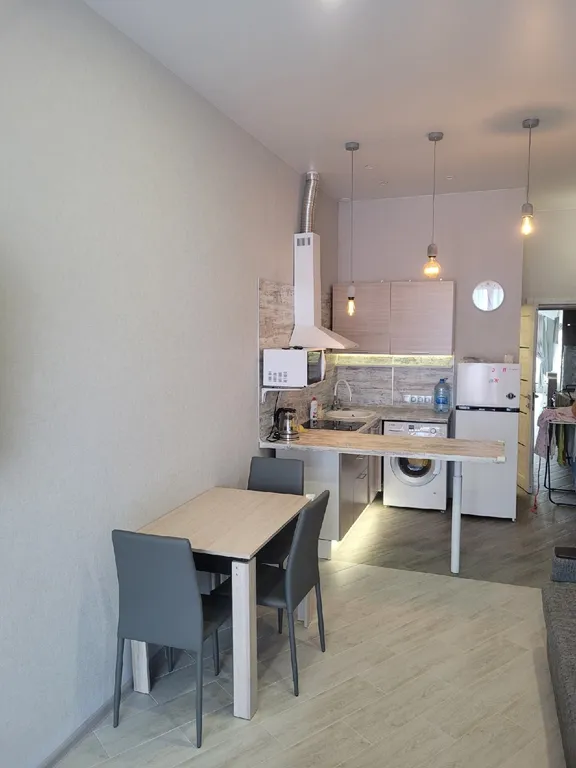 Квартира Квартира-студия с видом на море, новым ремонтом — Геленджик