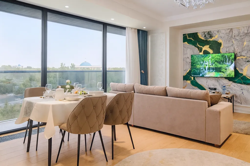 Квартира бизнес-класса с панорамными окнами в центре