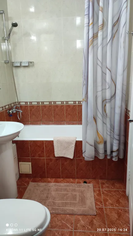 Квартира Квартира Улучшенный двухместный номер с дополнительным спальным местом — Екатеринбург