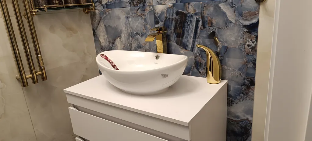 Двушечка у канатки и в старинном доме