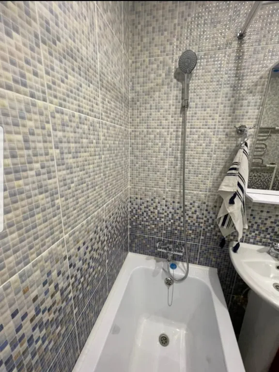 Двухкомнатная квартира с отличным ремонтом в центре Норильска