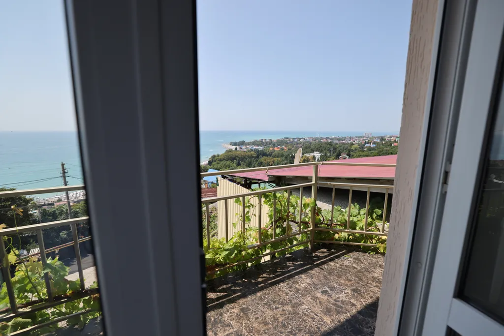 Квартира Квартира Трехместный номер с доп. местом с балконом и видом на море — Лазаревское