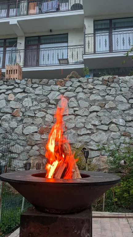 Квартира с балконом, Видом на водопад Учан-су и виноградники