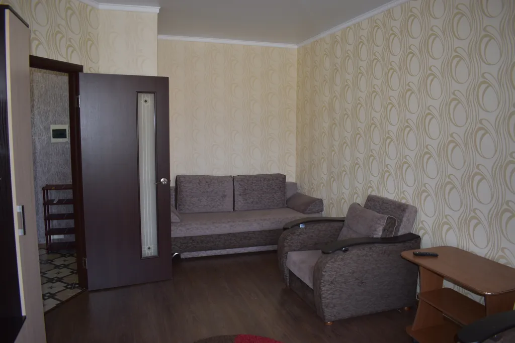 Новая, чистая квартира в тихом районе