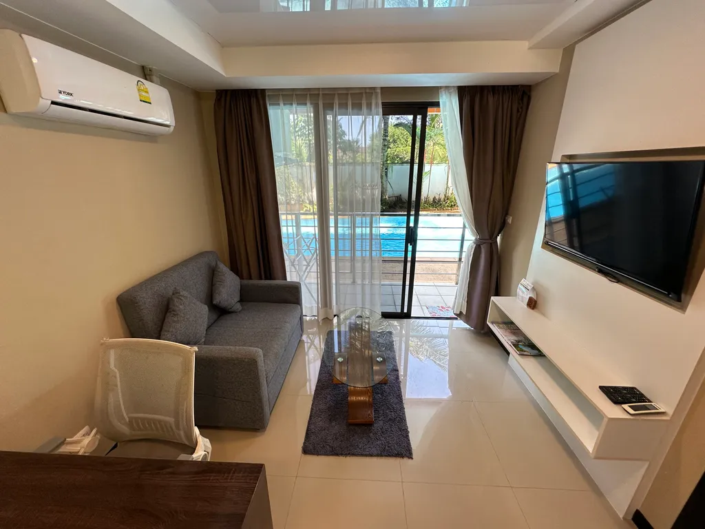 Уютная 1-спальная квартира со своим выходом к бассейну