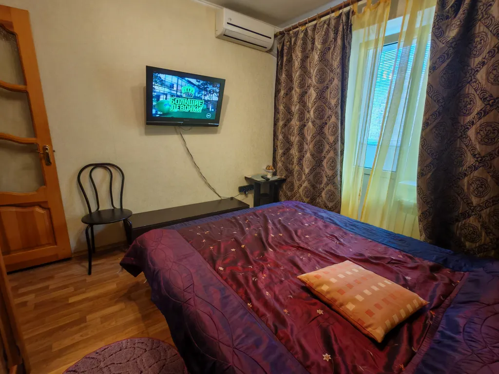 Квартира Своя комфортная 2-х комнатная квартира у парка Победы — Севастополь