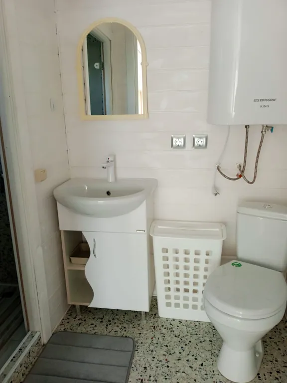 Квартира Апартаменты 2 с отдельным двориком — Кучугуры