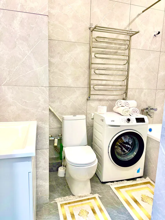 3-комнатная квартира в доме бизнес класса в самом центре левого берега столицы