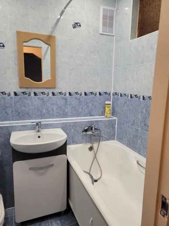 Двухкомнатная квартира рядом с центром