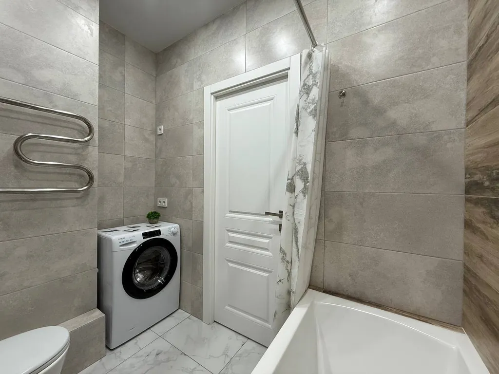 Просторная дизайнерская квартира возле аквапарка