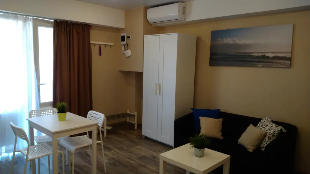 Квартира Апартаменты в Адлере напротив жд вокзала — Адлер