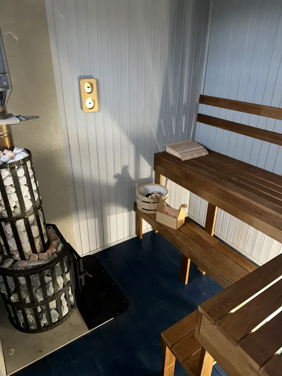 Семейный загородный дом с баней