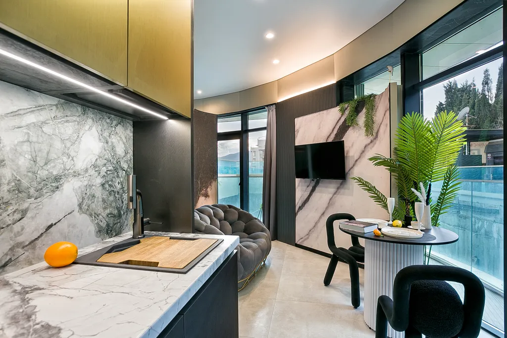 Апартаменты у моря с террасой свой пляж и бассейн в 2 минутах пешком