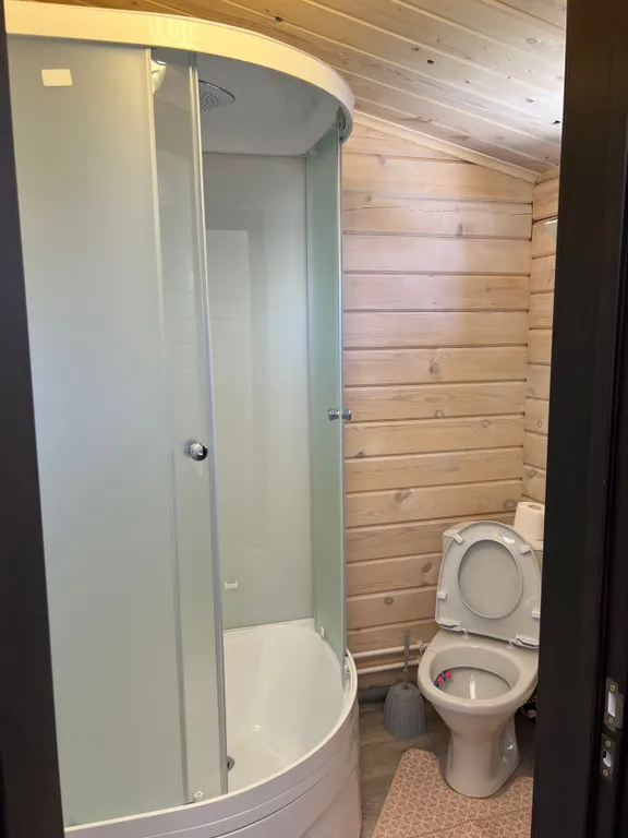 Домик с видом на горы