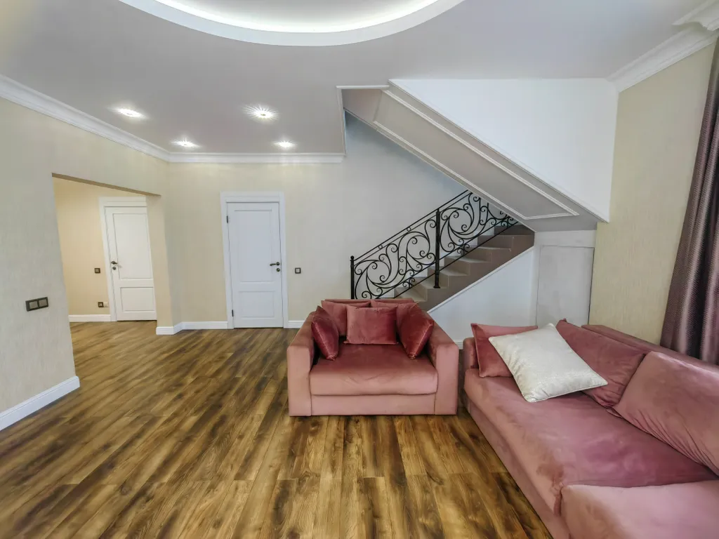 Красивый большой дом в 35 минутах от Владивостока