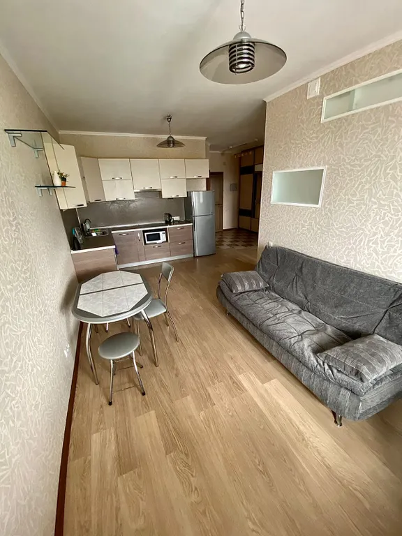 Sutki Rent с видом на Смольный собор