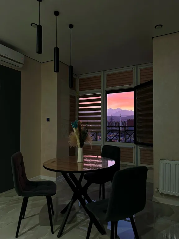 Шикарная квартира с видом на горы в новом ЖК — аренда посуточно в Владикавказ