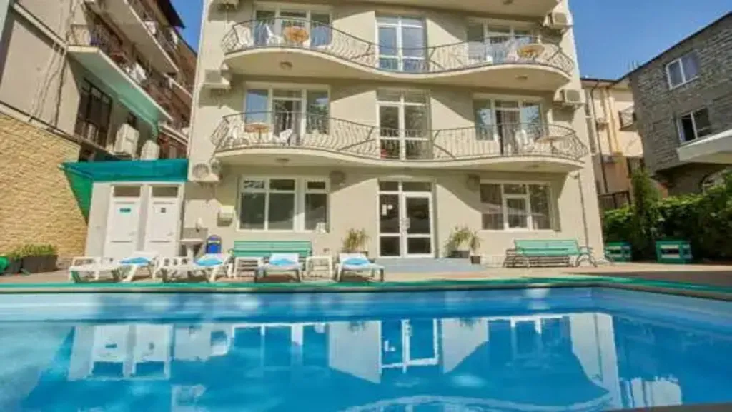 Marina inn