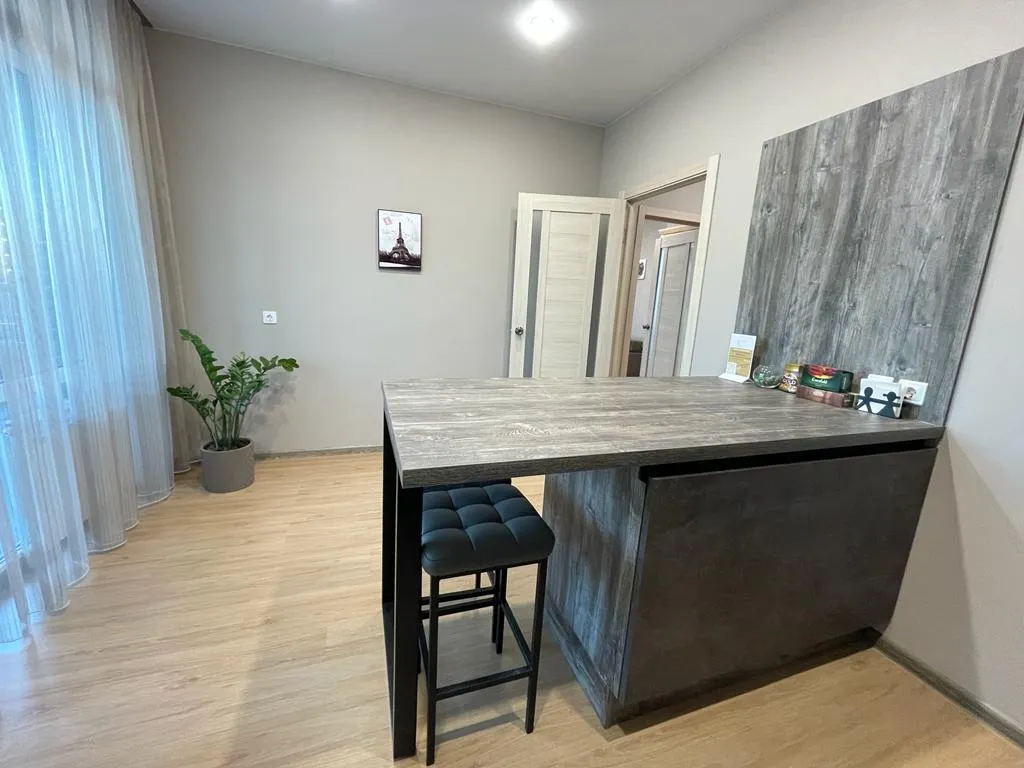 Квартира в ЖК Париж с видом на реку и парк