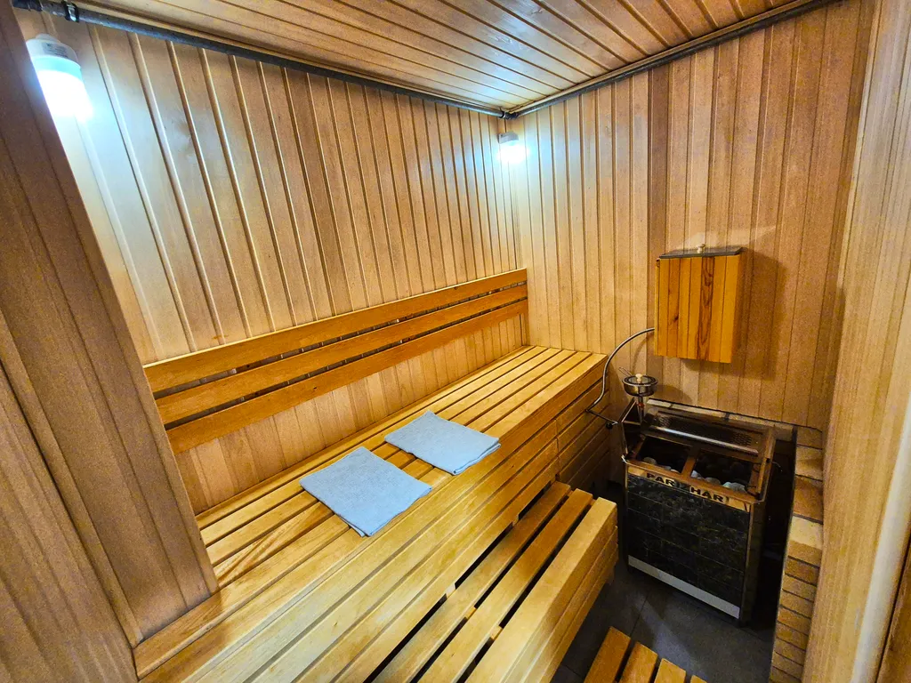 Квартира Студия с личной сауной в центре города — аренда посуточно в Барнаул