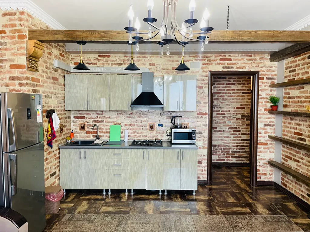 Уютная квартира с хорошим расположением