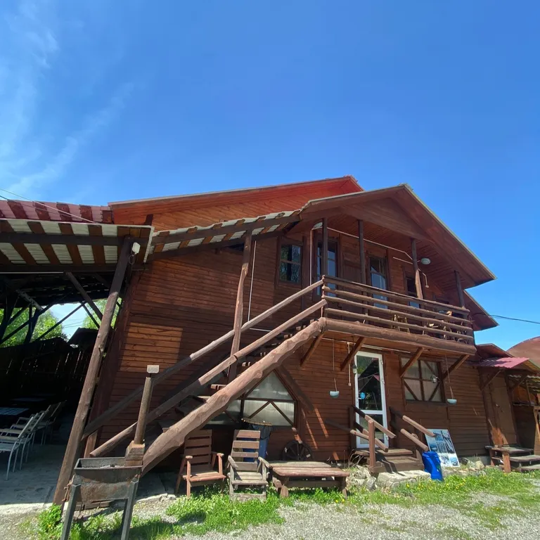 Номера в районе озера Ая