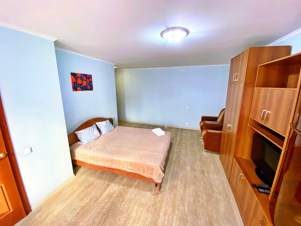 Квартира 1 комнатная квартира рядом с ЖД вокзалом — Красноярск