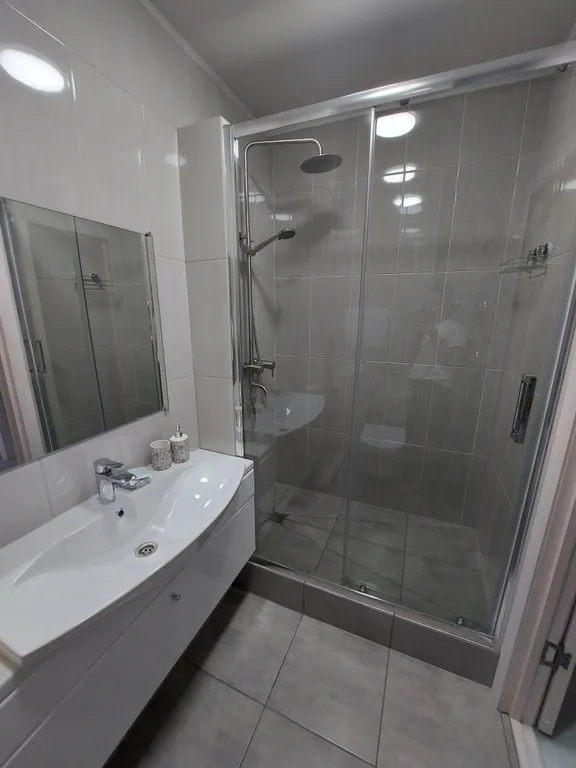 Уютная, новая квартира с евроремонтом, с отличным видом на город