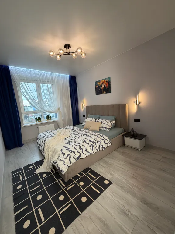 Роскошная квартира в центре мегаполиса с видом на собственный парк