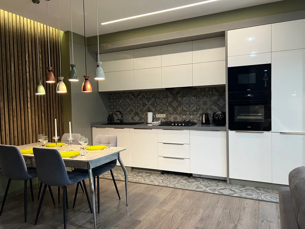 2-к квартира возле моря, в самом центре