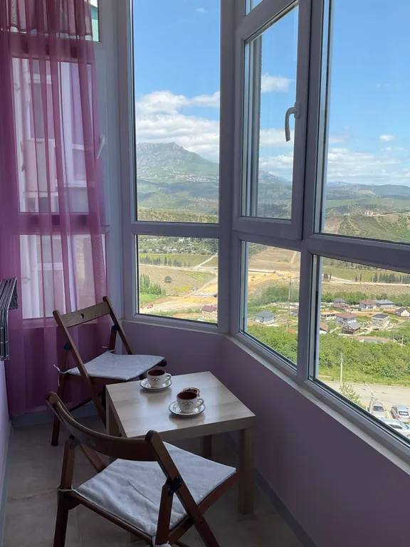 Удобная квартира с видом на море и горы