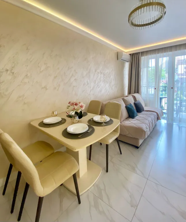 Шестиместная просторная двухкомнатная квартира